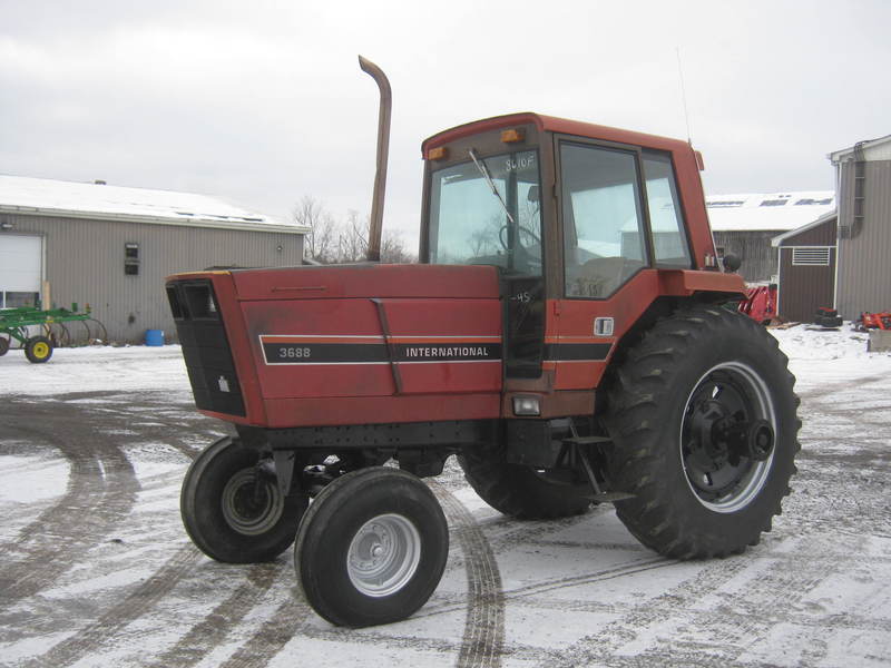 International 3688 Tractor 